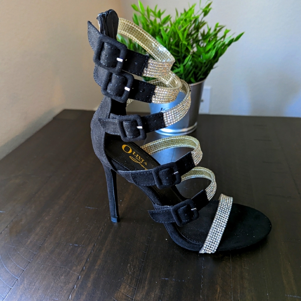 Black Heel with Rhinestone Design